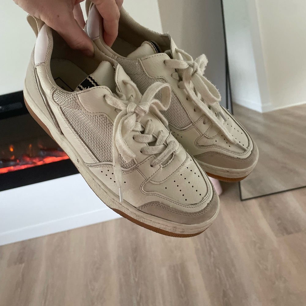 White Low-Top Casual Sneakers with Gum Sole - Picture 11 of 11